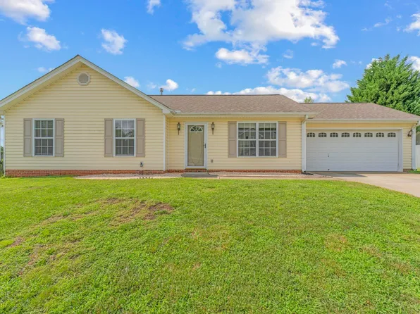 206 Juniper Leaf Way, Greer, SC 29651