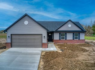 80263 Belle River Rd, Memphis, MI 48041