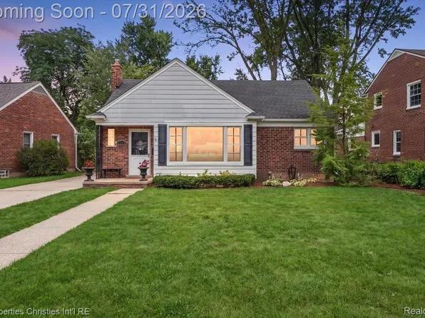 32200 Verona Cir, Beverly Hills, MI 48025