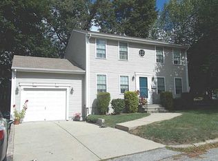 2 Country Pkwy, North Providence, RI 02911