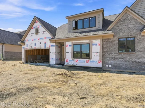 425 Cornerstone Dr Unit 68, Oxford, MI 48371