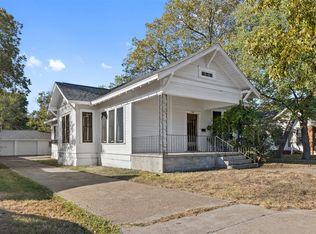 208 Summit St, Schulenburg, TX 78956