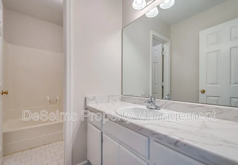 302 Ash Forge Dr — Photo 15