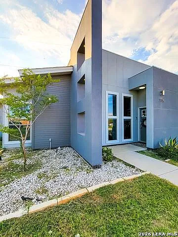 2375 Oak Breeze Photo 1 2375 Oak Breeze Photo 1