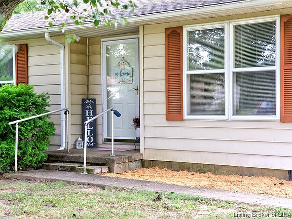 3rd image of 111 West Drive