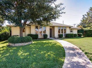 2301 McCoy Ct, Carrollton, TX 75006