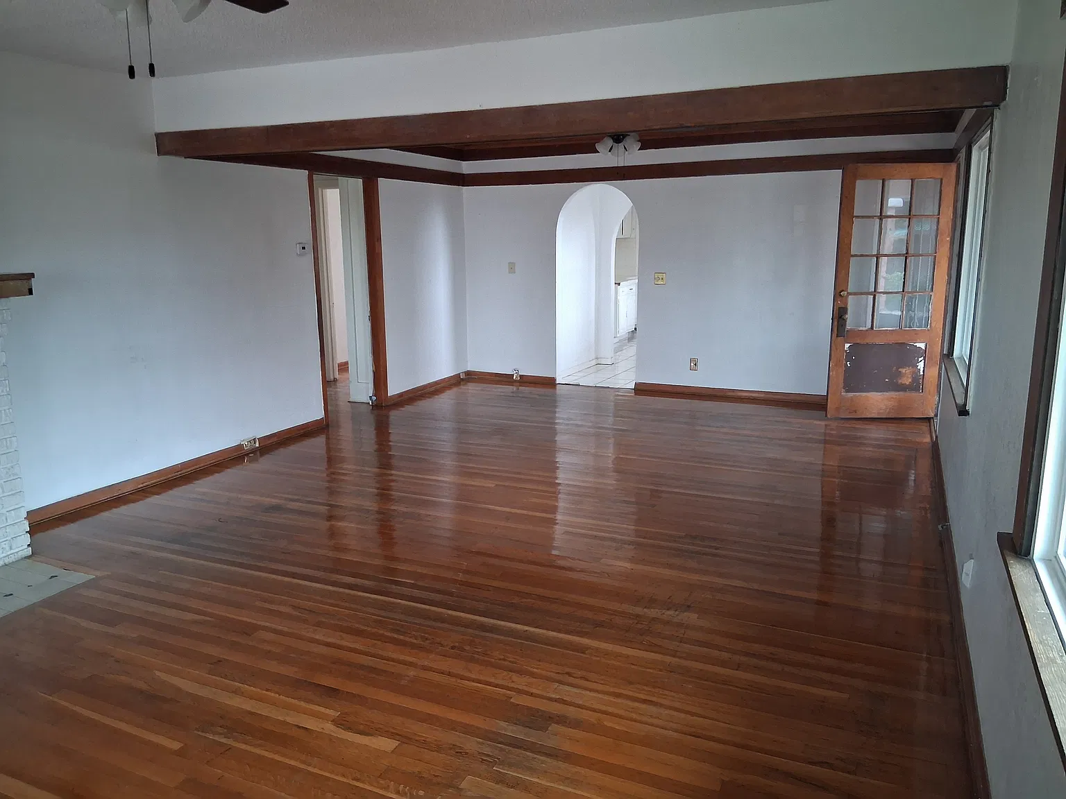 2 bed, 1350 sqft, $1,350 — Photo 2