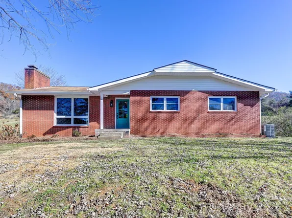 88 Franklin Cove Dr, Marshall, NC 28753