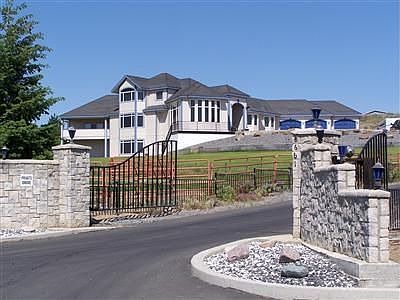 1st image of 8669 Road K NE