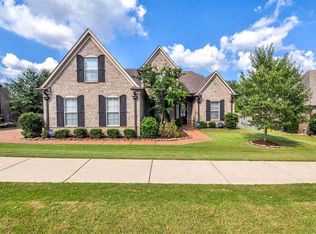 10252 Herons Pointe Dr, Lakeland, TN 38002