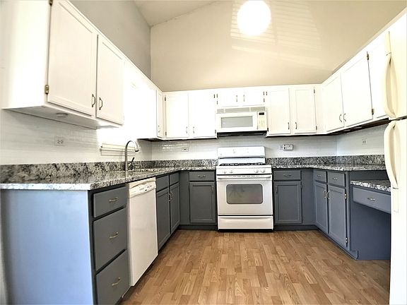5th image of 3610 Arlington Ct