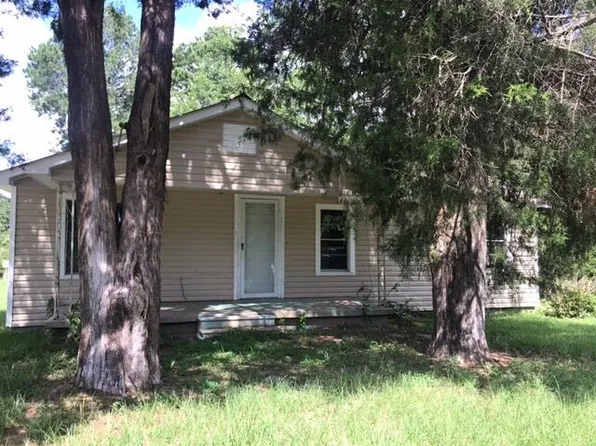 301 Opp Ave, Andalusia, AL 36420