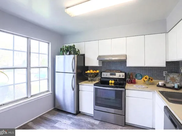 2305 Kevsway Ct, Windsor Mill, MD 21244