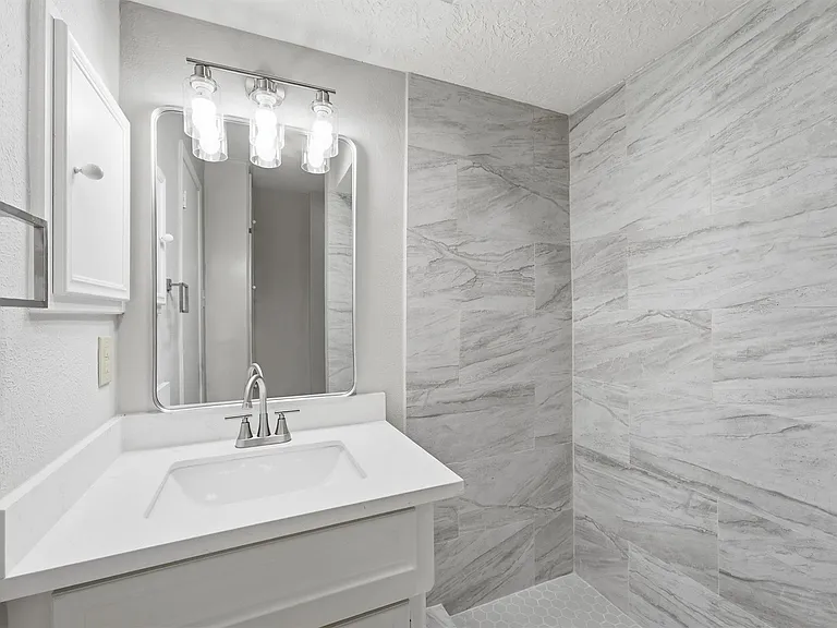 8001 Rebawood Dr — Photo 13
