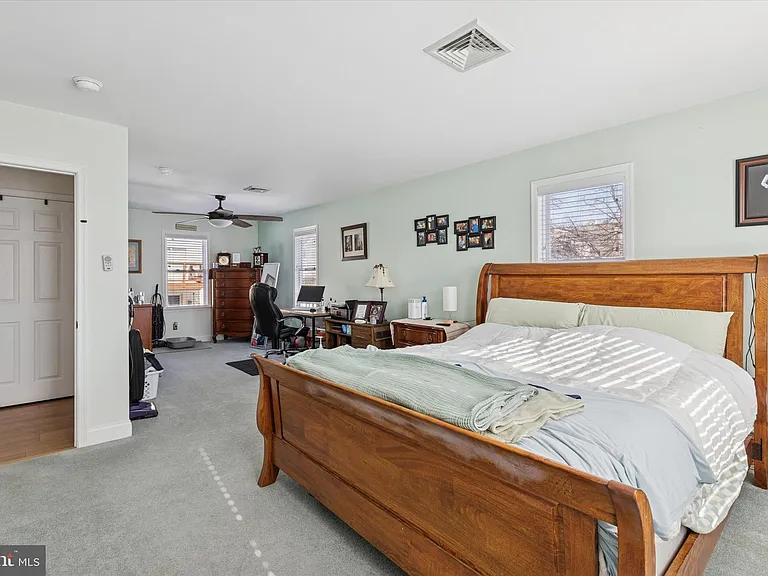 207 Delmar St #2 — Photo 8