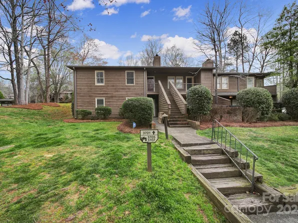 3703 Colony Crossing Dr, Charlotte, NC 28226