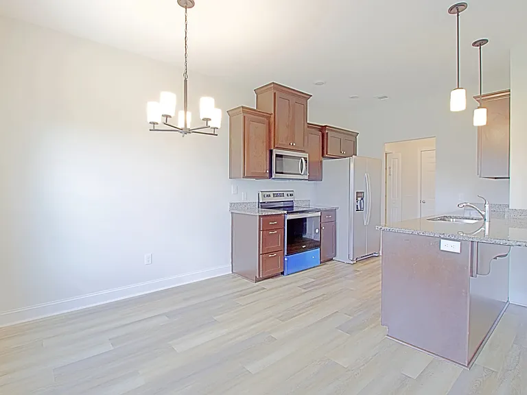 803 Abode Ave — Photo 5