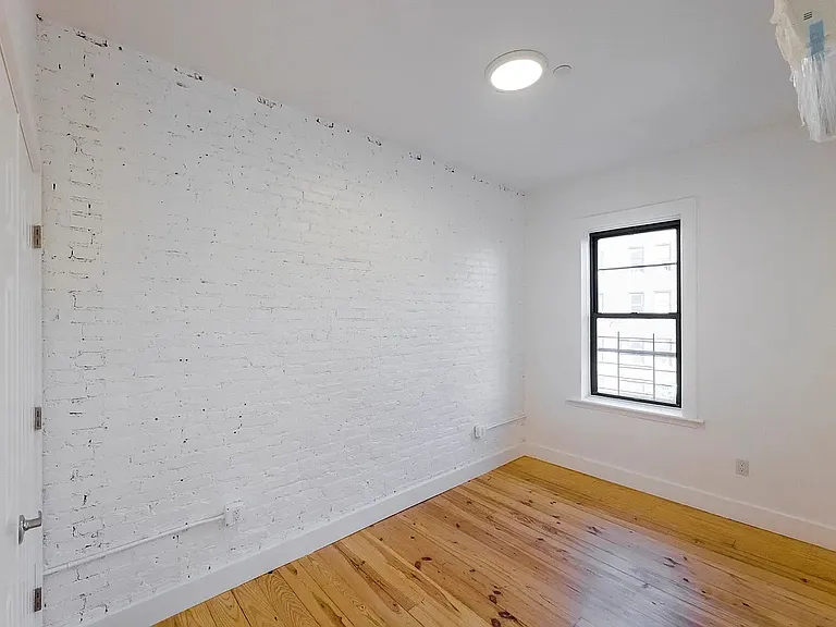 512 W 171st St #3A — Photo 9
