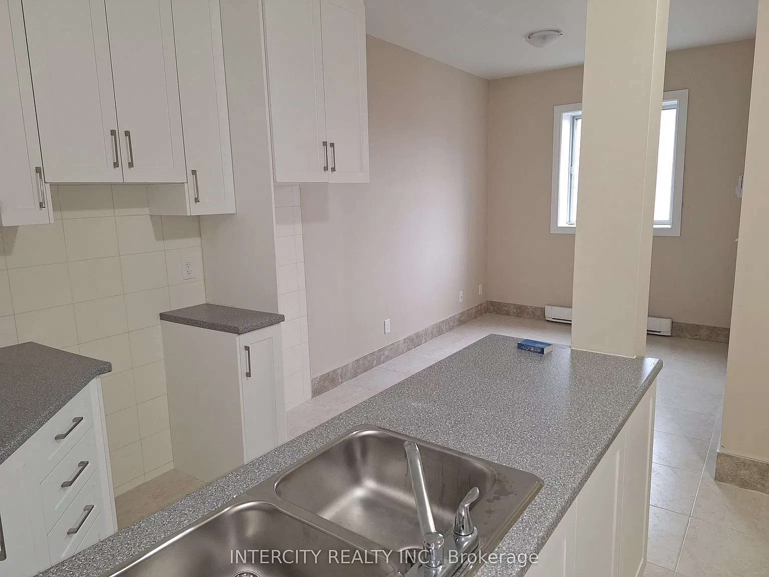 2 bed, $1,695 — Photo 3