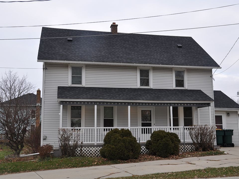 1st image of 216 S Fond Du Lac Ave