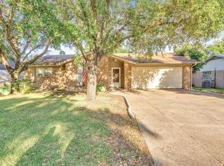 3511 Oak Hill Dr, Bryan, TX 77802