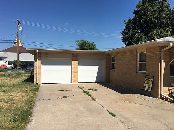 2nd image of 3307 F Ave