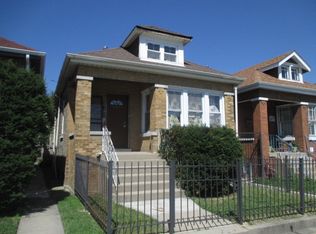 5726 S Whipple St, Chicago, IL 60629