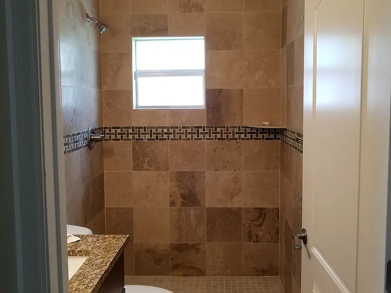 1576 NW 6th Ave — Photo 5