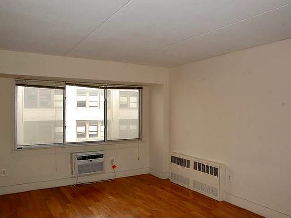 4th image of 200 Schermerhorn St APT 501