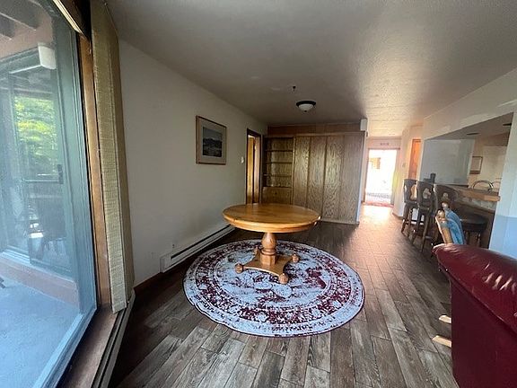 4th image of 210 E La Bonte St #113