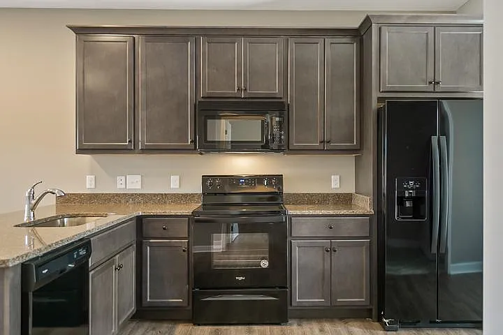 509 Concord Dr — Photo 5