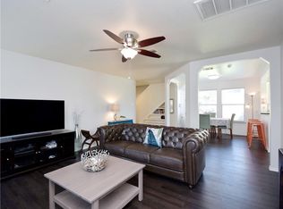1014 Warbler Cv, Hutto, TX 78634