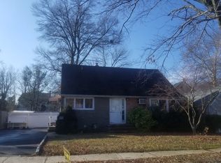 710 Franklin Ter, Roselle, NJ 07203