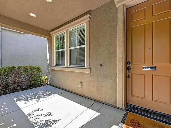 3rd image of 3217 Ardley Dr