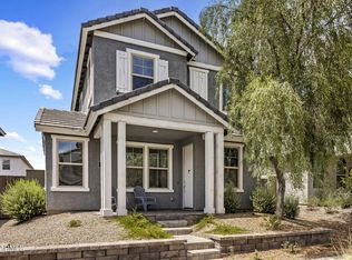 2022 W DESERT HOLLOW Drive, Phoenix, AZ 85085