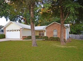 962 Valley Rd, Crestview, FL 32539