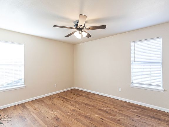 5th image of 2242 Fannin St