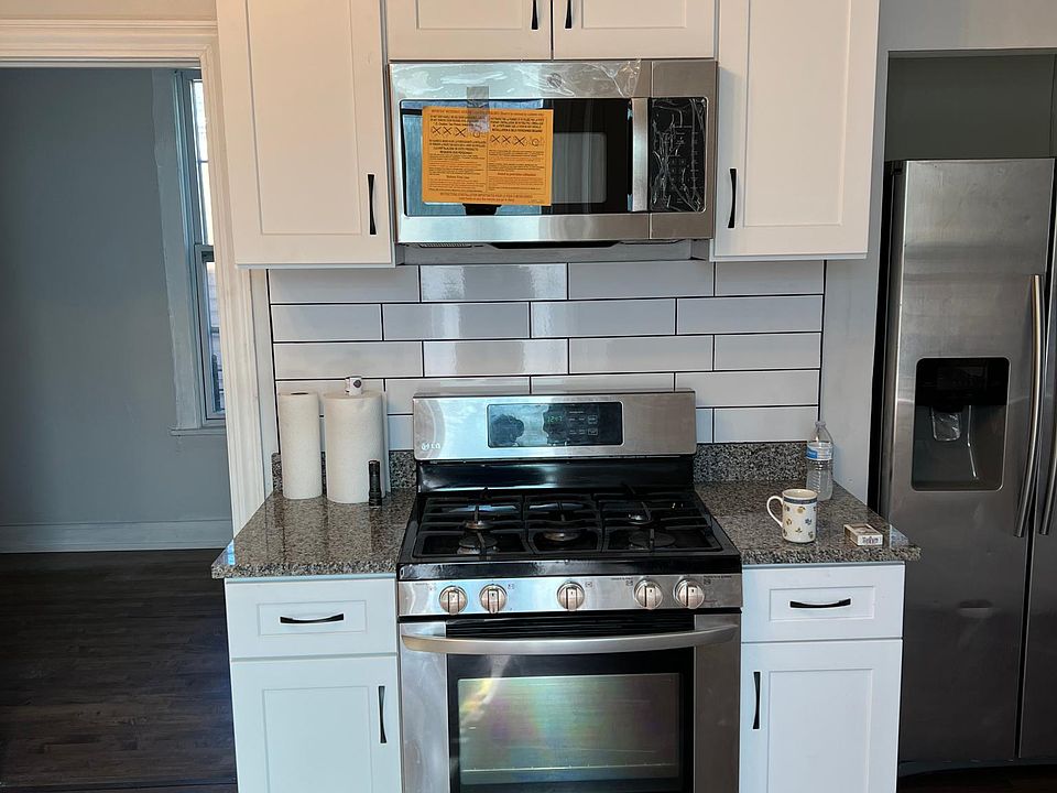 1st image of 3650 S Wood St #2