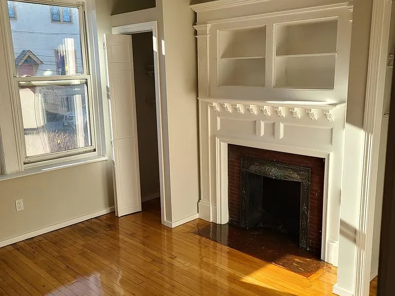 5 Farrington Ave #2B — Photo 6