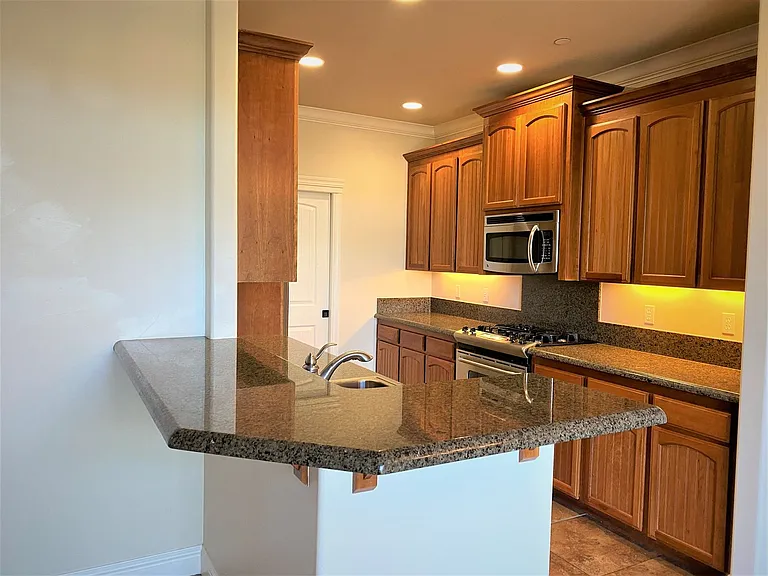 Ridgestone Villas - 870 Mission Sierra — Photo 101