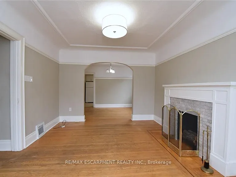 278 Huxley Ave S — Photo 5
