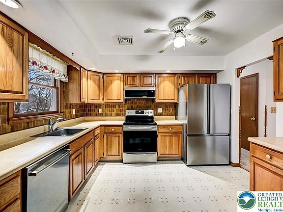 4th image of 107 Cindy Ct