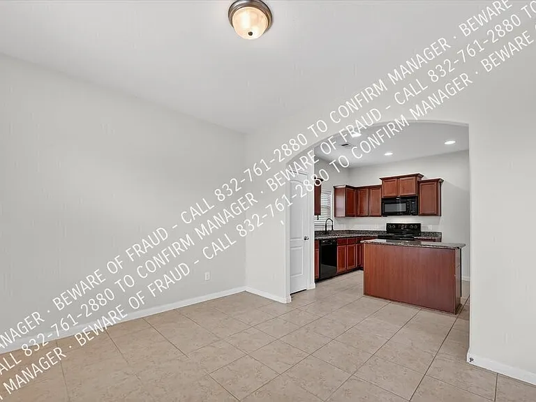 2126 Redbud Dr — Photo 6