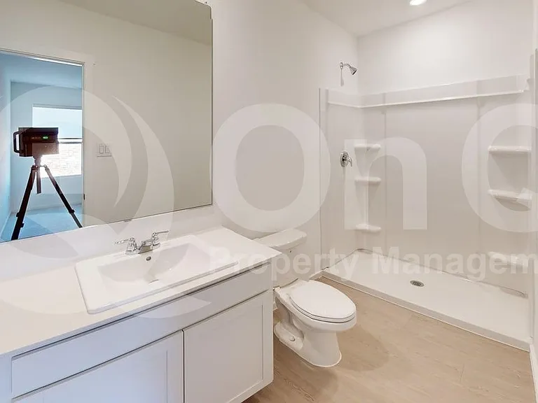 14085 Ladbroke St — Photo 16