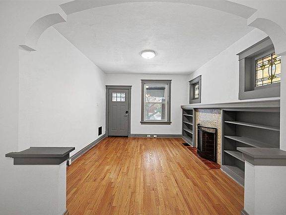5th image of 6045 Wanda Ave