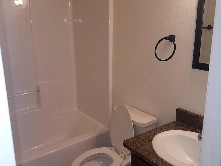 121 Limestone #C — Photo 9