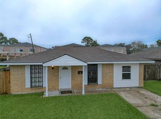 1153 Sandalwood Dr, Harvey, LA 70058