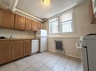 524 Cambridge St #1F, Allston, MA 02134
