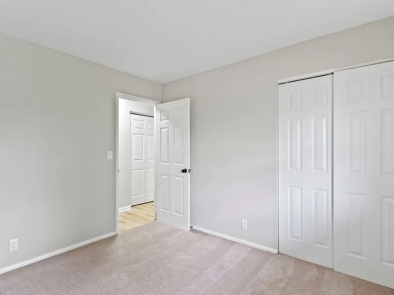The Courts Apartment Homes — Photo 16