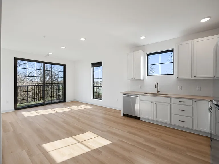 West Light Apartments - Brand New — Photo 143